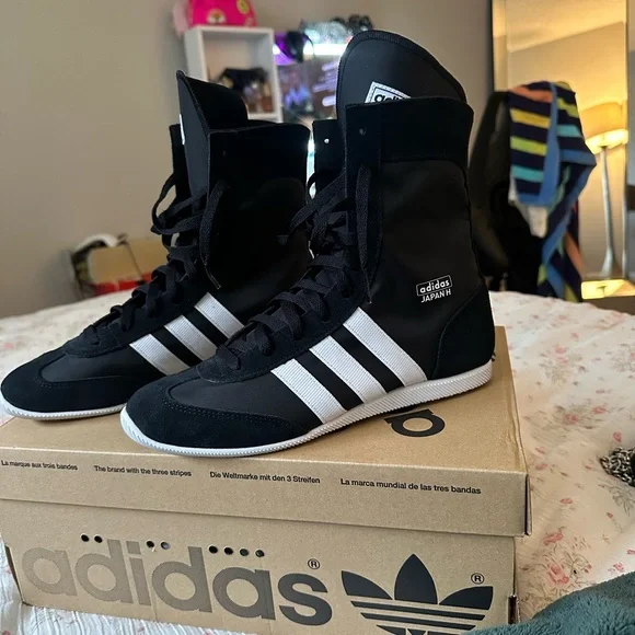 Adidas Black and White High-Top Japan H - Picture 5 of 5